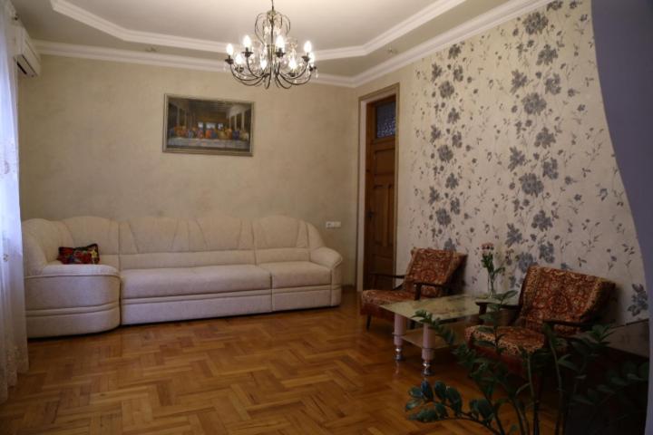Guest House Gagry Zewnętrze zdjęcie